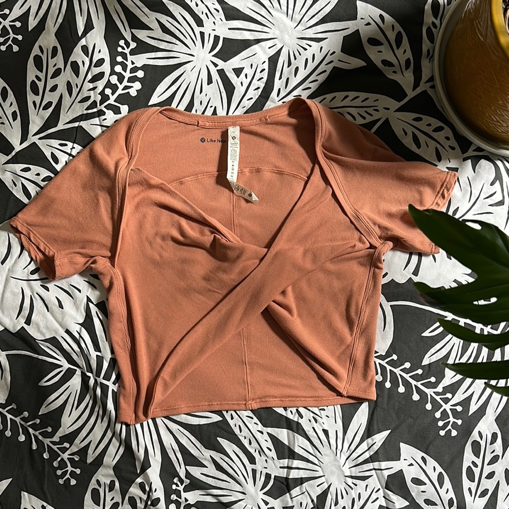 Lululemon Women's Rust Wrap Top
